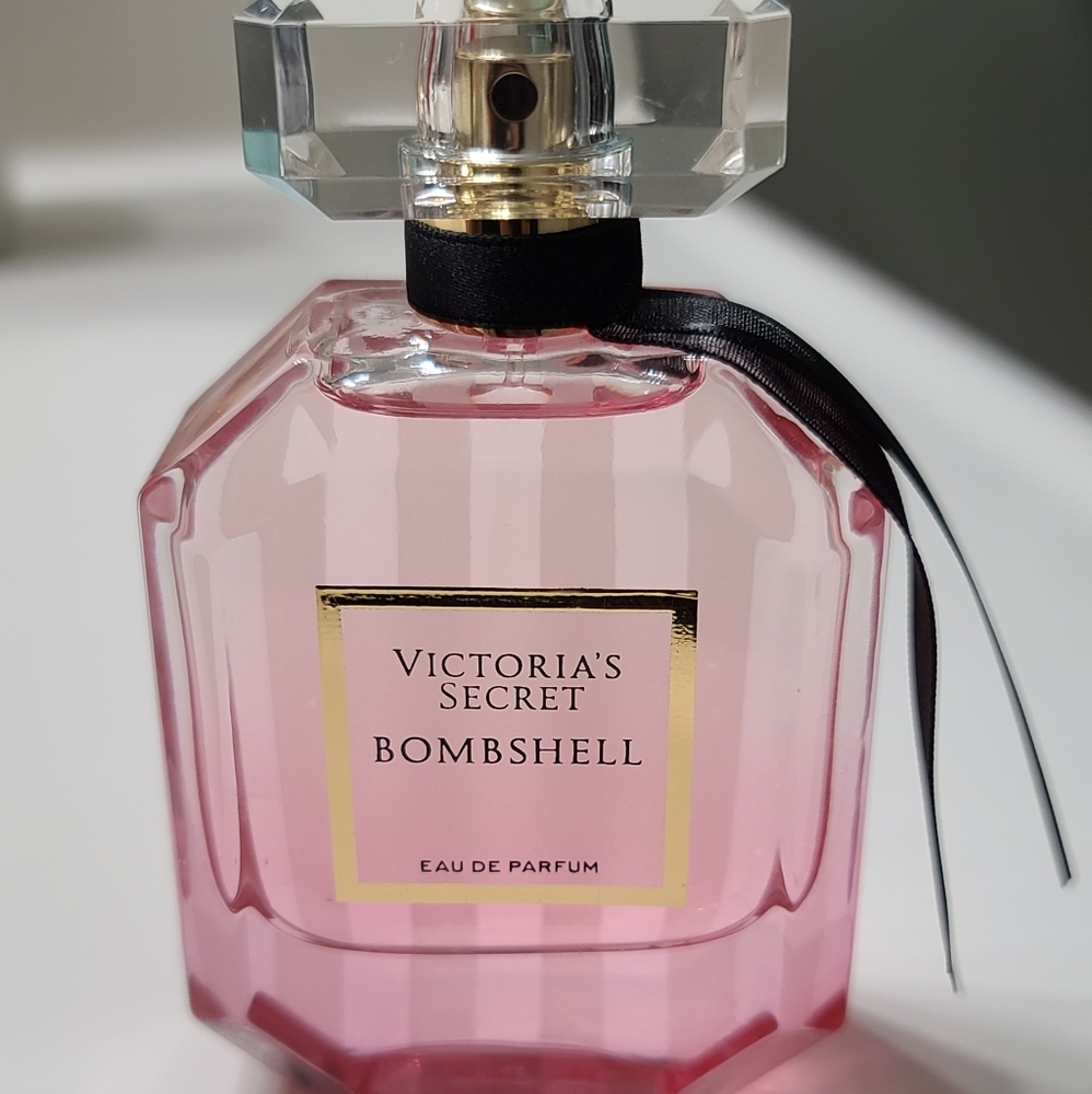 Victoria Secret Bombshell Perfum